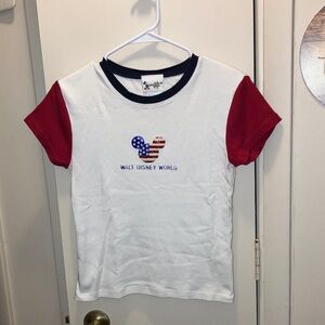 Vintage Y2K Walt Disney World Kids White and Red Mickey T-Shirt Medium